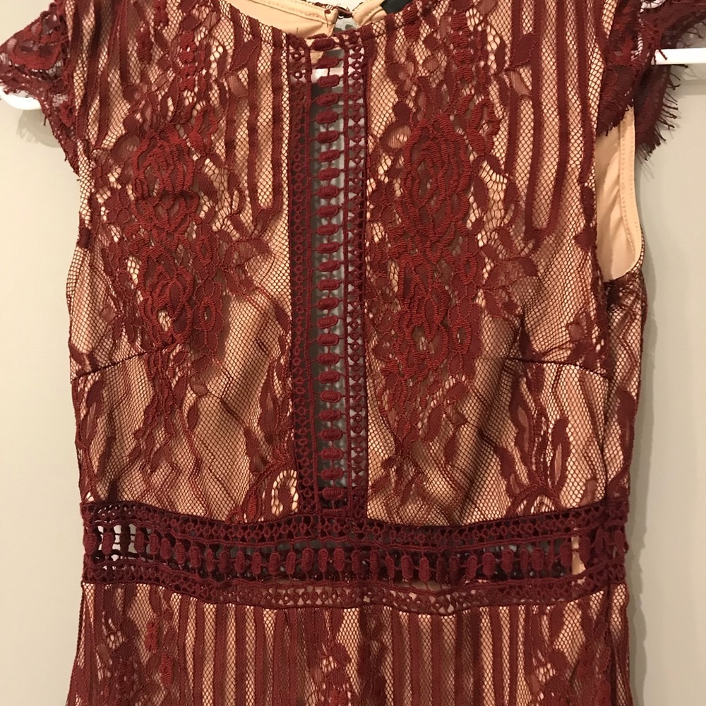 Lace red dress
